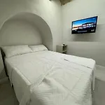 Orange Heart Room
